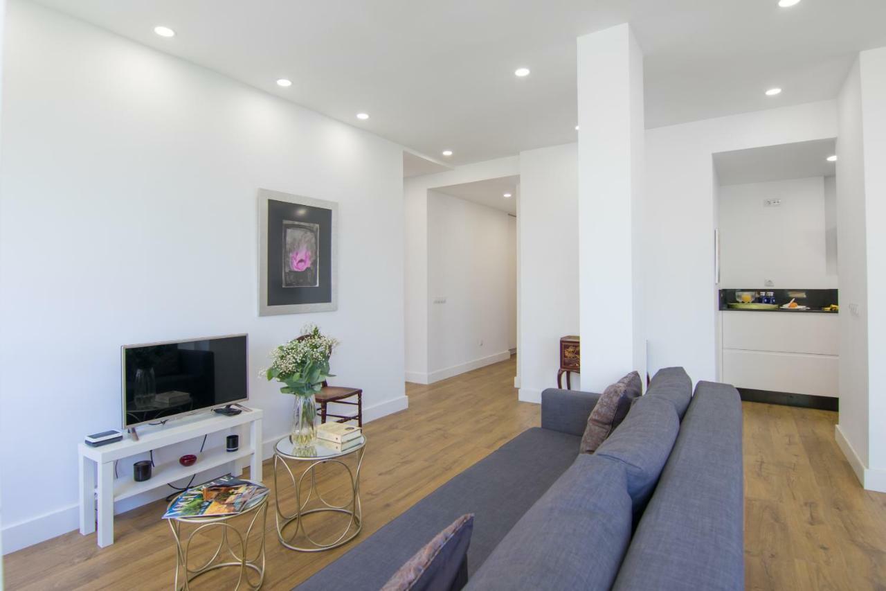 Homeforguest Stylish And Modern Apartment Overlooking Las Canteras Las Palmas de Gran Canaria Esterno foto