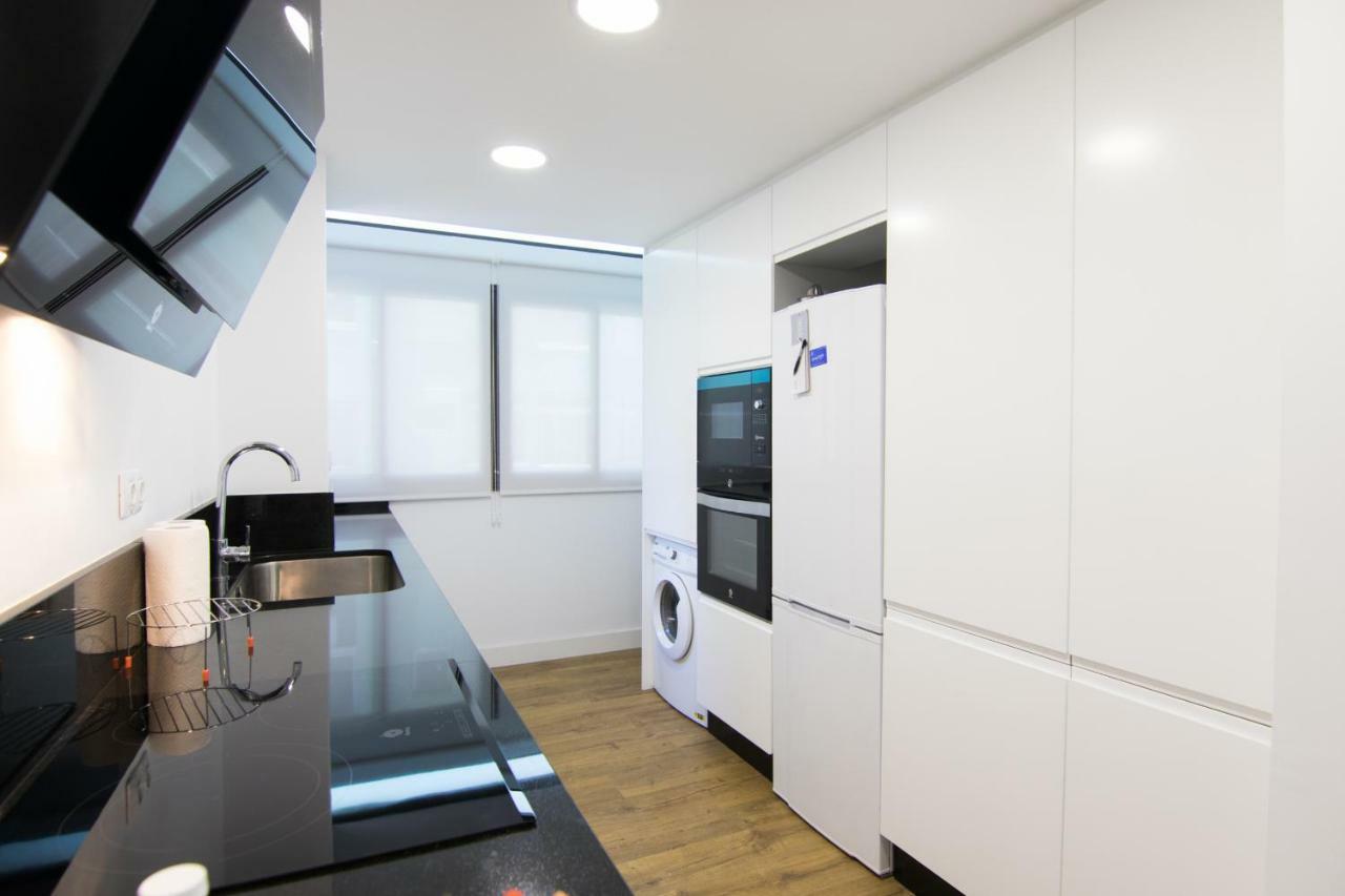 Homeforguest Stylish And Modern Apartment Overlooking Las Canteras Las Palmas de Gran Canaria Esterno foto