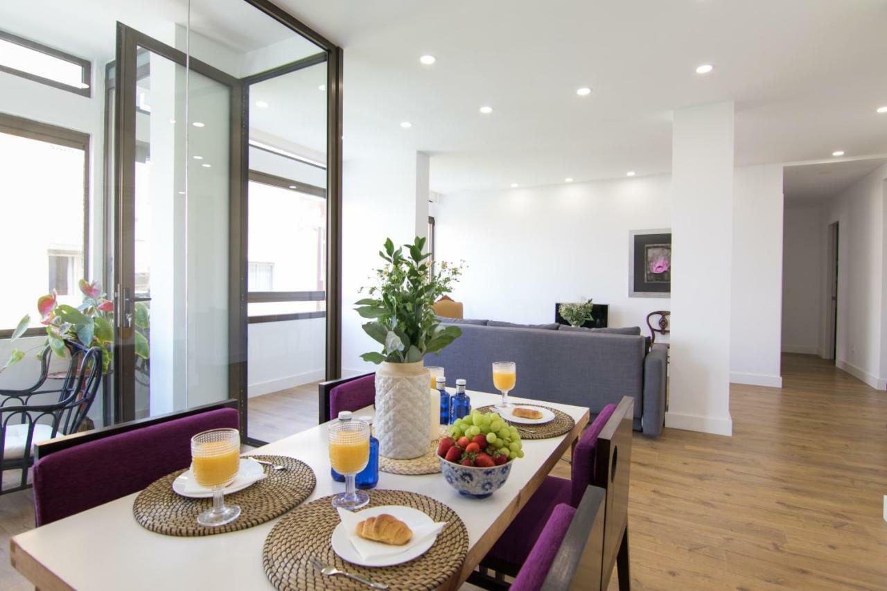 Homeforguest Stylish And Modern Apartment Overlooking Las Canteras Las Palmas de Gran Canaria Esterno foto