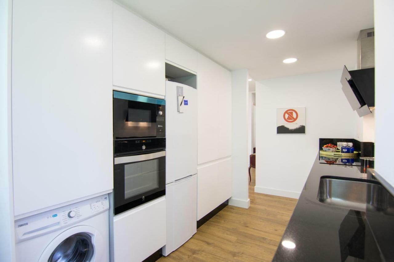 Homeforguest Stylish And Modern Apartment Overlooking Las Canteras Las Palmas de Gran Canaria Esterno foto